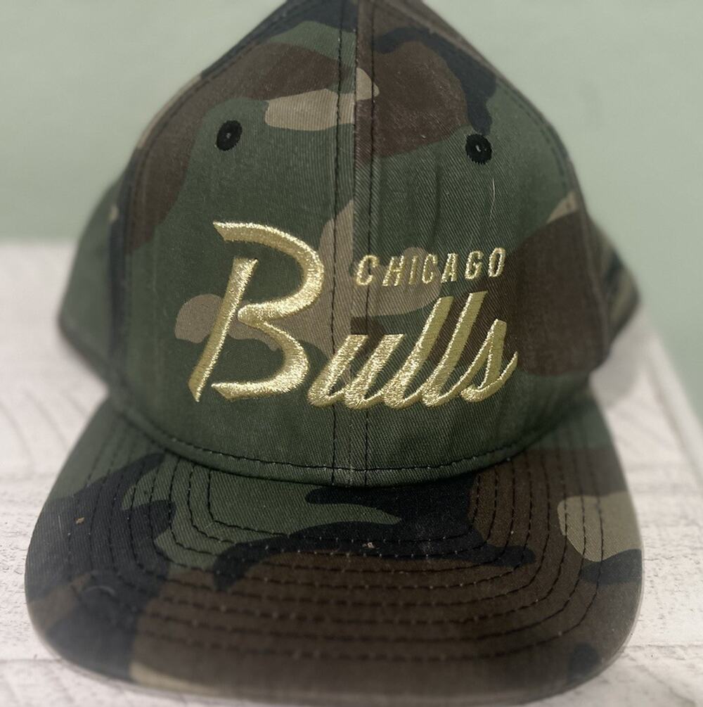 New Era 9Fifty Chicago Bulls Script Camo High Crown Hat Adult Green Snapback